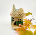 Little Spirit House 0031, Tile roof variant